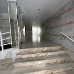 Luxury 2 Bedrooms With A Garage *